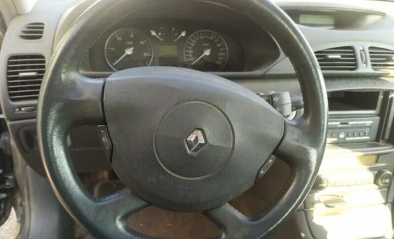 RENAULT Laguna 1.9 DCI CONFORT DINAMYQUE