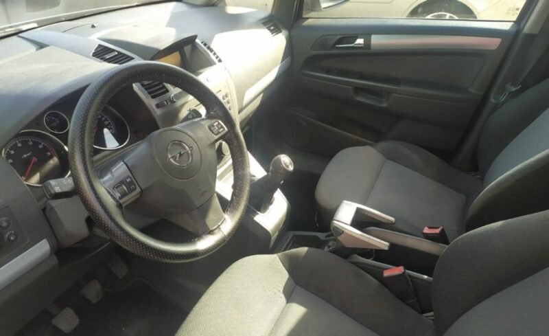 OPEL ZAFIRA 1.6i Essentia
