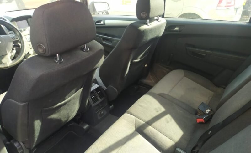 OPEL ZAFIRA 1.6i Essentia