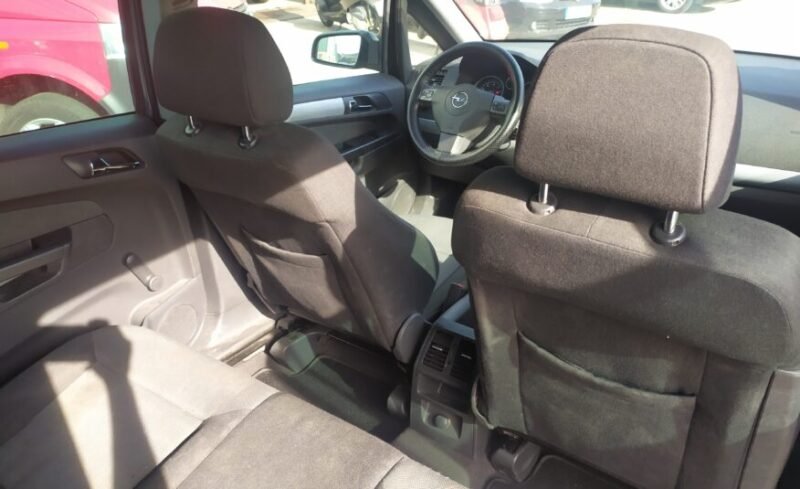 OPEL ZAFIRA 1.6i Essentia