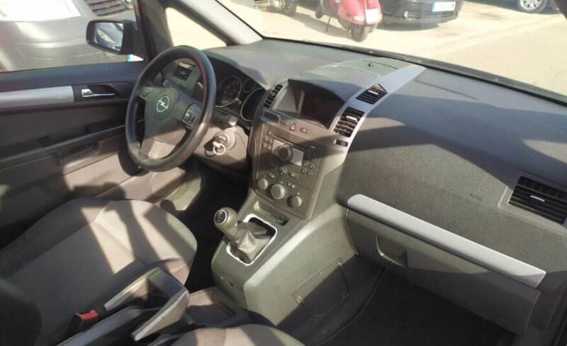 OPEL ZAFIRA 1.6i Essentia