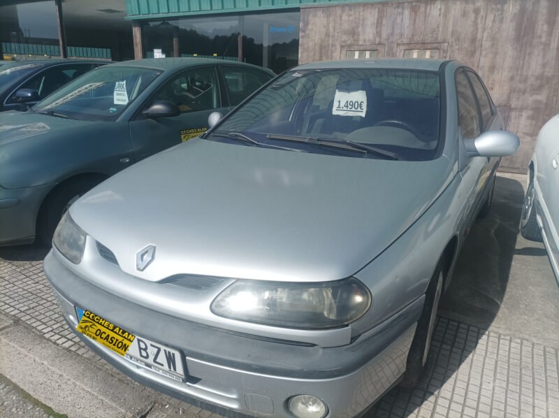 RENAULT Laguna