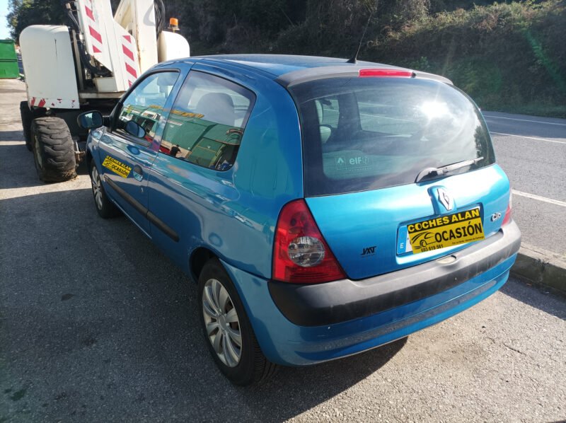 RENAULT Clio 1.5 DCI