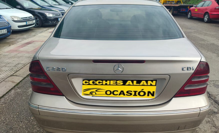 MERCEDES-BENZ Clase C 220 CDI