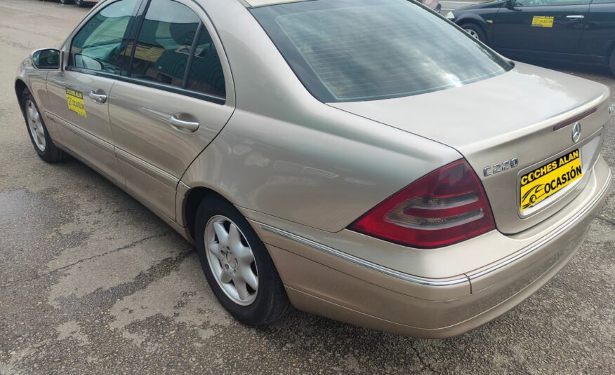 MERCEDES-BENZ Clase C 220 CDI