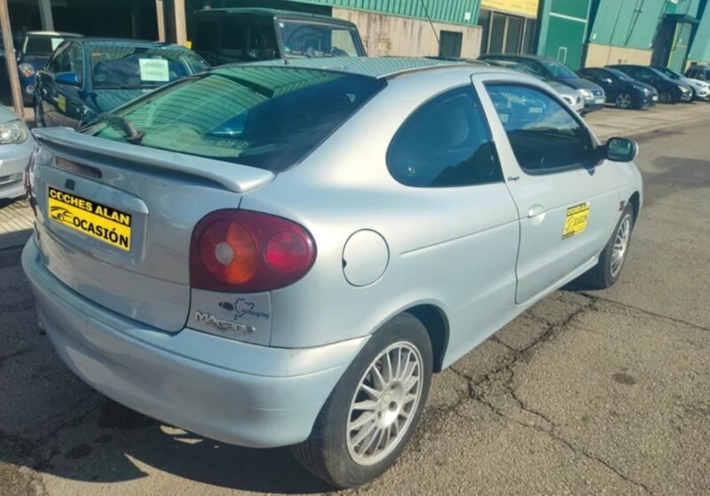 RENAULT Megane 1.6i