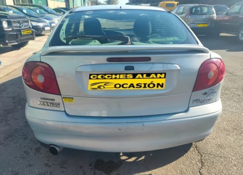 RENAULT Megane 1.6i