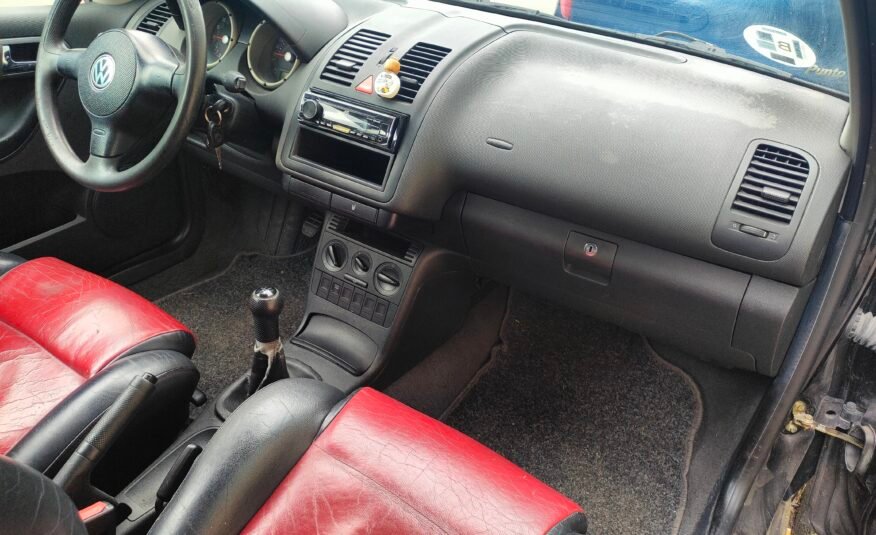 VOLKSWAGEN POLO 1.4i
