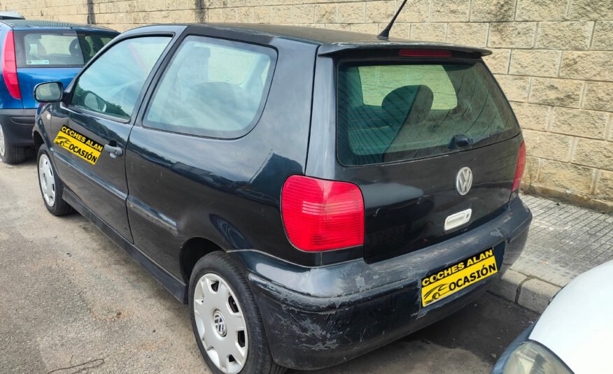 VOLKSWAGEN POLO 1.4i