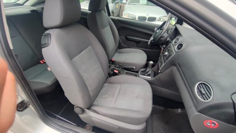 FORD Focus 1.6i