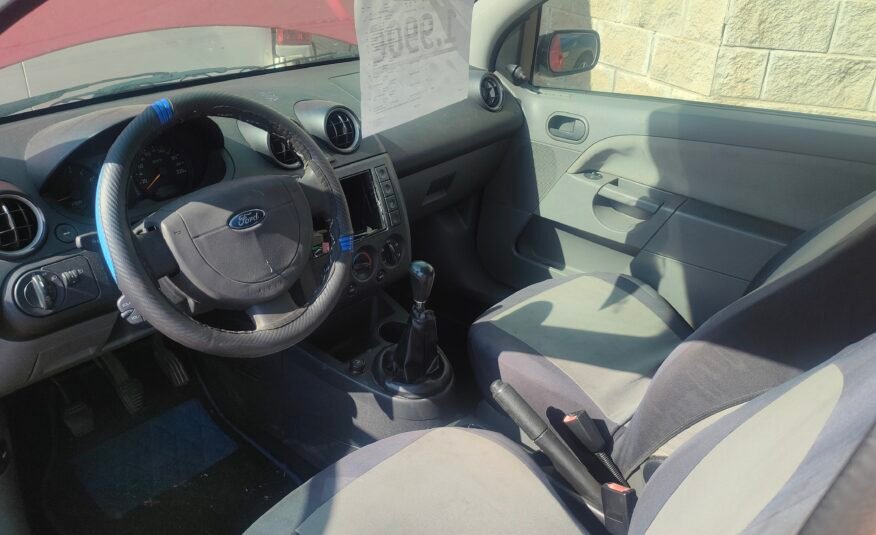 FORD Fiesta 1.3i Ambiente