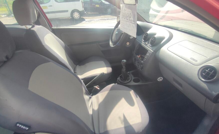 FORD Fiesta 1.3i Ambiente