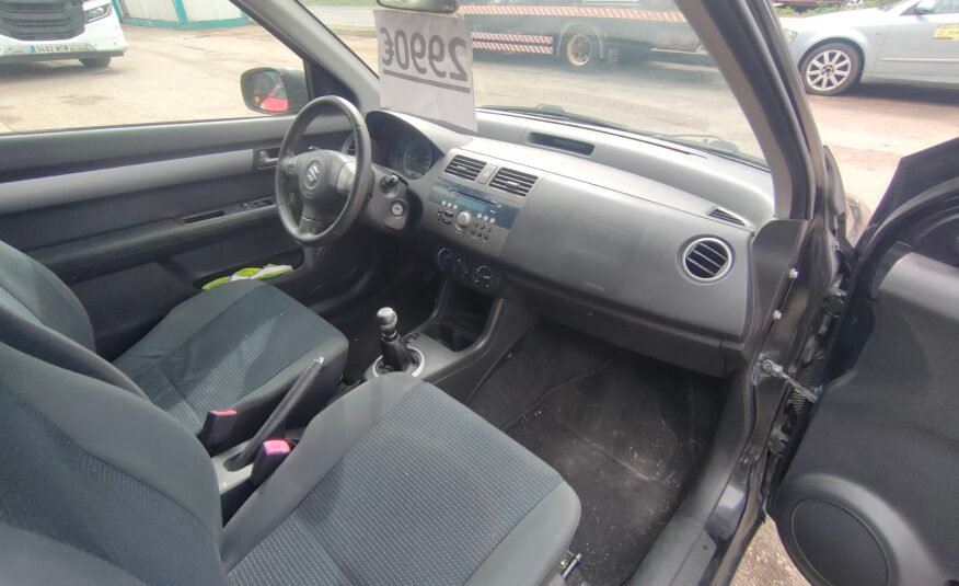 SUZUKI SWIFT 1.3