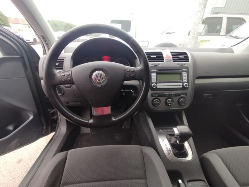 VOLKSWAGEN Golf 1.9 TDI DSG