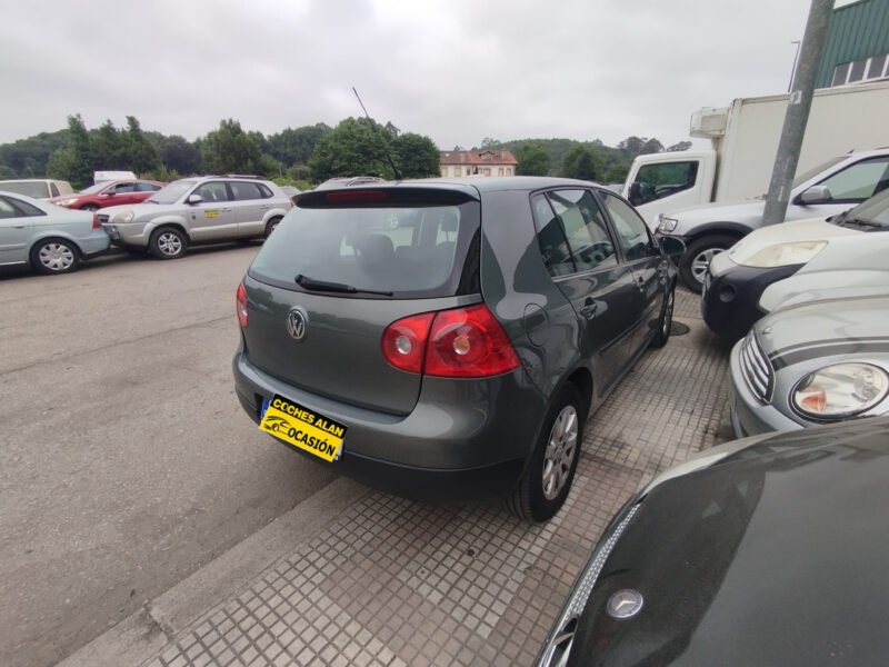 VOLKSWAGEN Golf 1.9 TDI DSG