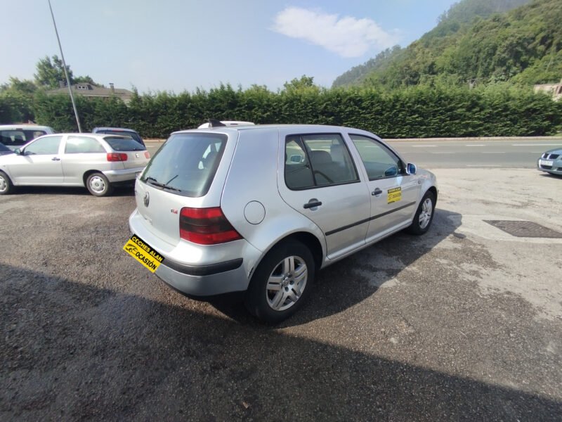 VOLKSWAGEN Golf 1.9TDI