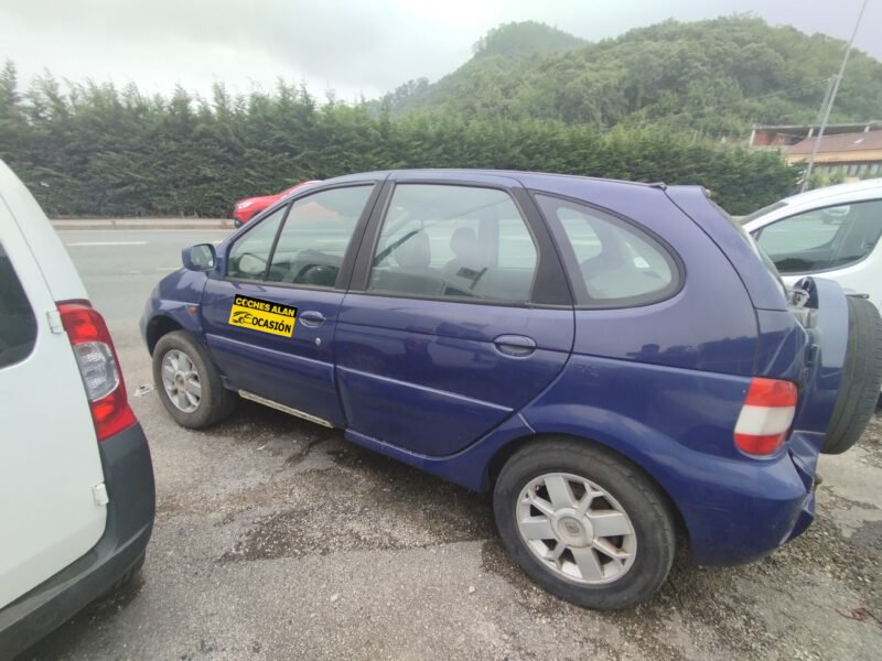 RENAULT SCENIC RX4