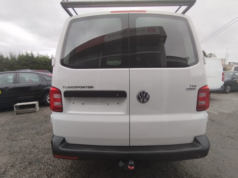 VOLKSWAGEN TRANSPORTER 2.0 TDI BLUEMOTION